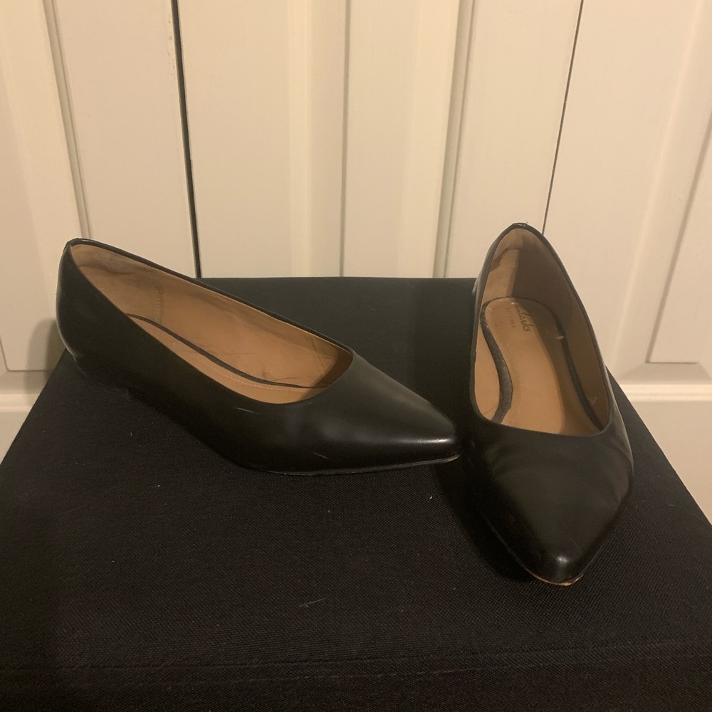 Shiny Black Flats